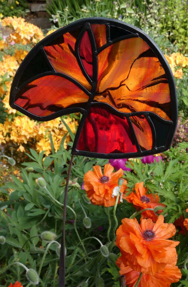 Stained Glass garden stake
Poppy
